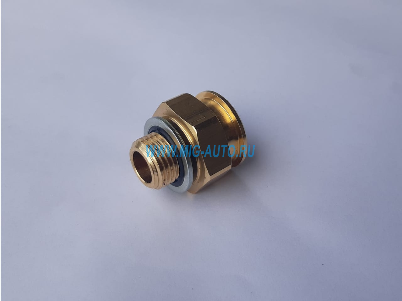 Штуцер топливный М16х1,5 под быстросъем ТНВД COMMON RAIL ЕВРО-3,4 / ПАО КамАЗ 740.70-1104234