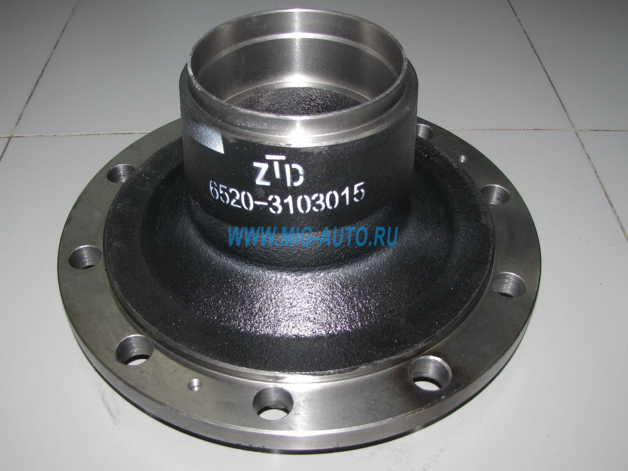 Ступица передняя 6520 голая / ZTD 6520-3103015