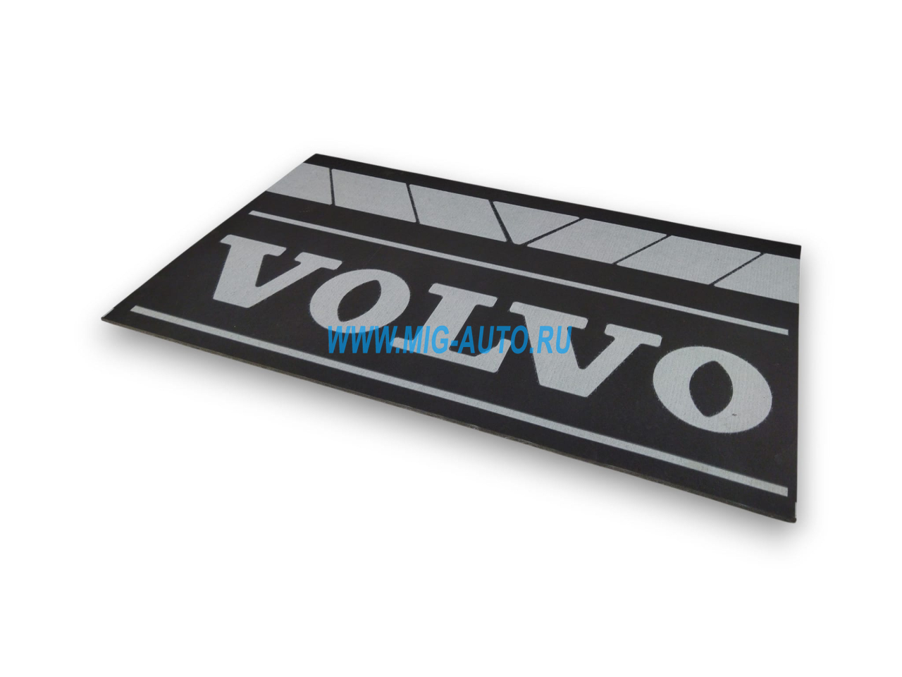 Брызговик VOLVO (600х360) с белыми буквами -