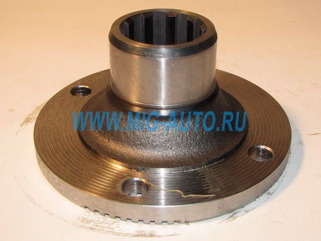 Фланец 240 КПП-152  (круглый 4 отв.шлицы) / ПАО КамАЗ 142-1701240