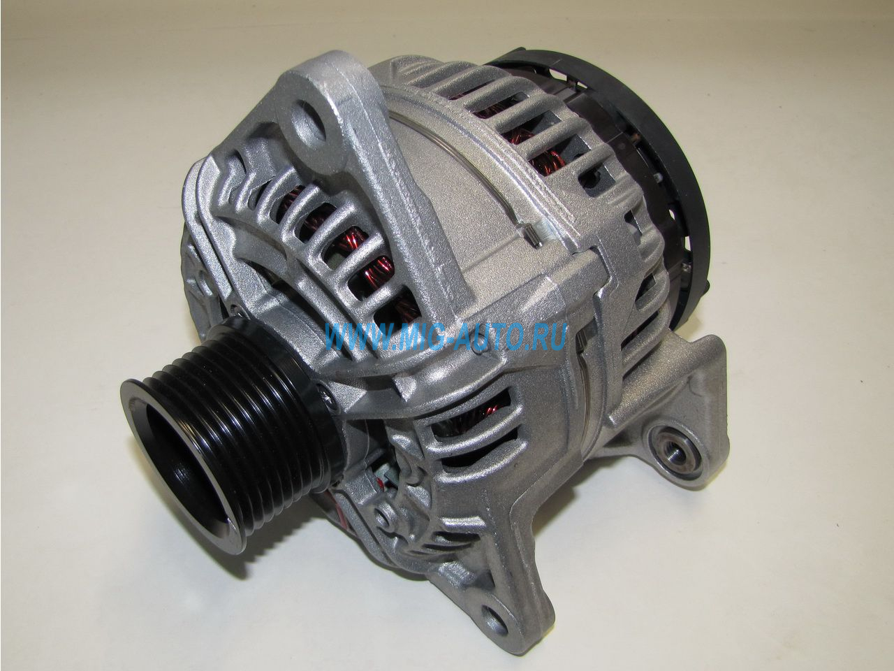 Генератор (70А, 24V, 8РК) (5259577, 42498713, 0124555005,1986А00512/ 00914) ISBe, ISDe 4892318