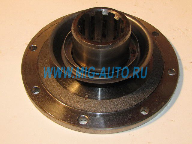 Фланец раздататочной коробки (круглый 8 отв.) / ПАО КамАЗ 4310-1802198