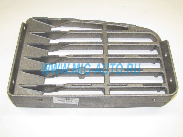 Подножка левая / ПАО КамАЗ 5320-8405015