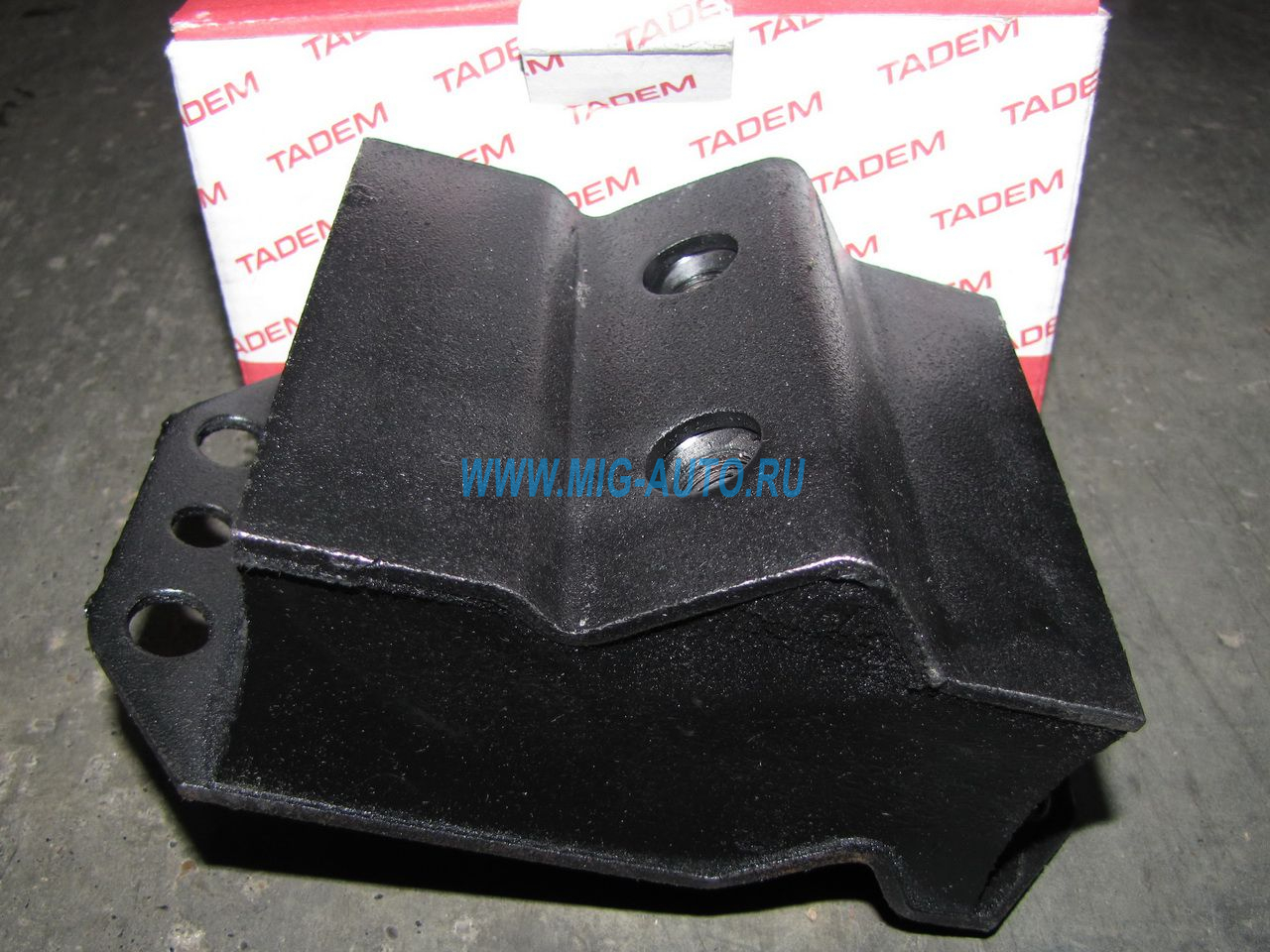 Подушка передней опоры двигателя / БРТ 5320-1001020