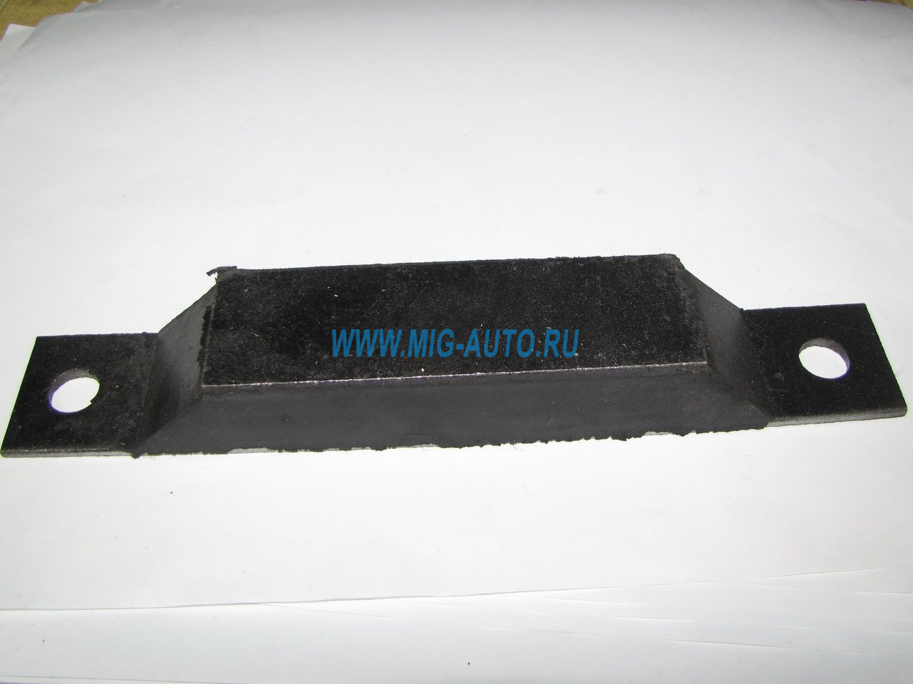 Подушка передней опоры двигателя МАЗ 504В-1001020/ (256Б-1001008-01)