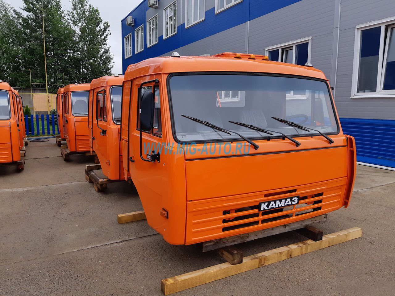 Кабина с высокой крышей cо спальником 54105-5000011