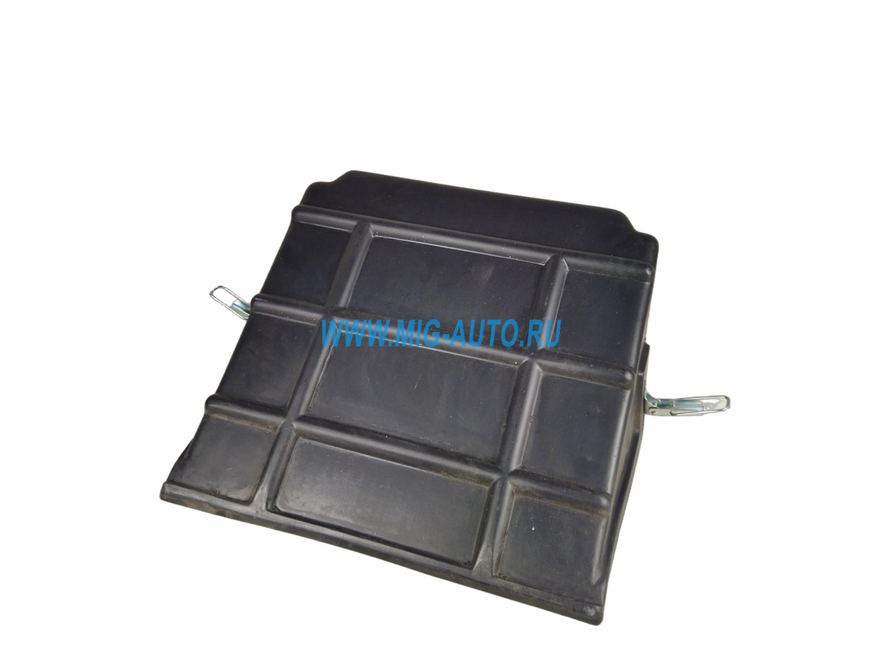 Крышка АКБ с/о (пластмассовая) 5320-3703158