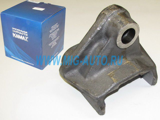 Кронштейн реактивной штанги 081 нижний левый / ПАО КамАЗ 5320-2919081-01