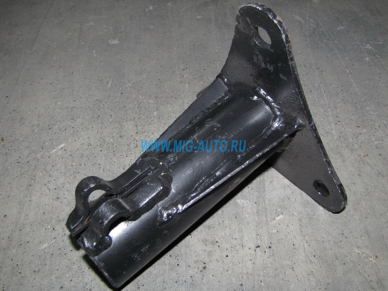 Держатель заднего крыла 54115 53215-8404151-01