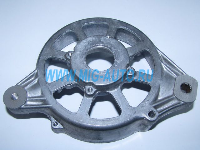 Крышка генератора передняя Г273-3701401