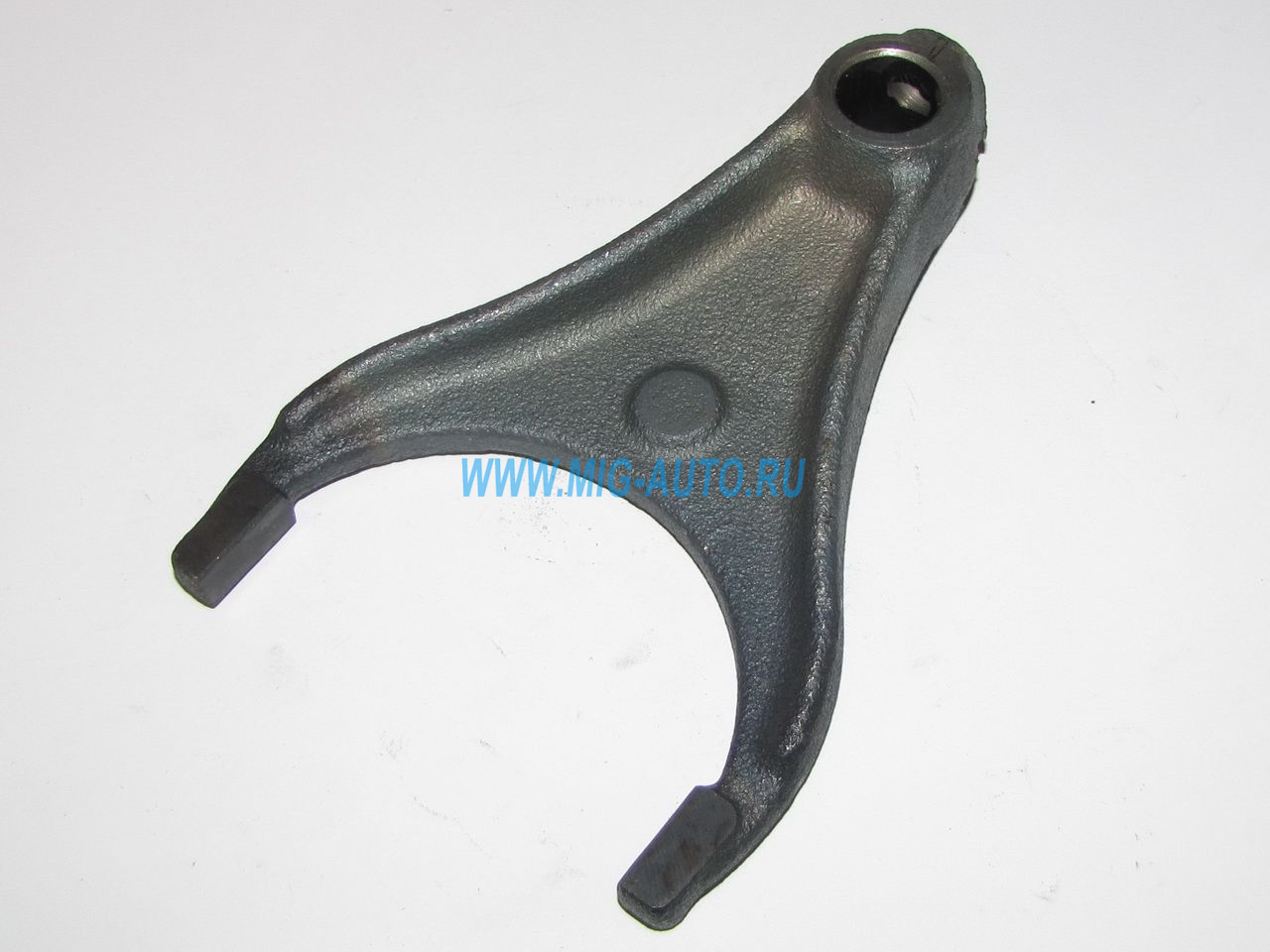 Вилка блокировки дифференциала раздаточной коробки  65111  / ПАО КамАЗ 65111-1802149