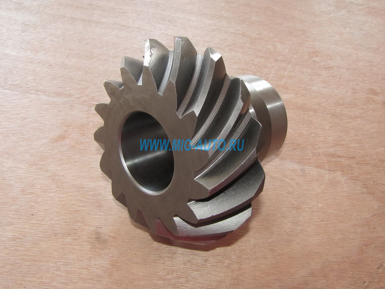 Шестерня ведущая коническая  2402017 заднего моста / Импорт 5320-2402017